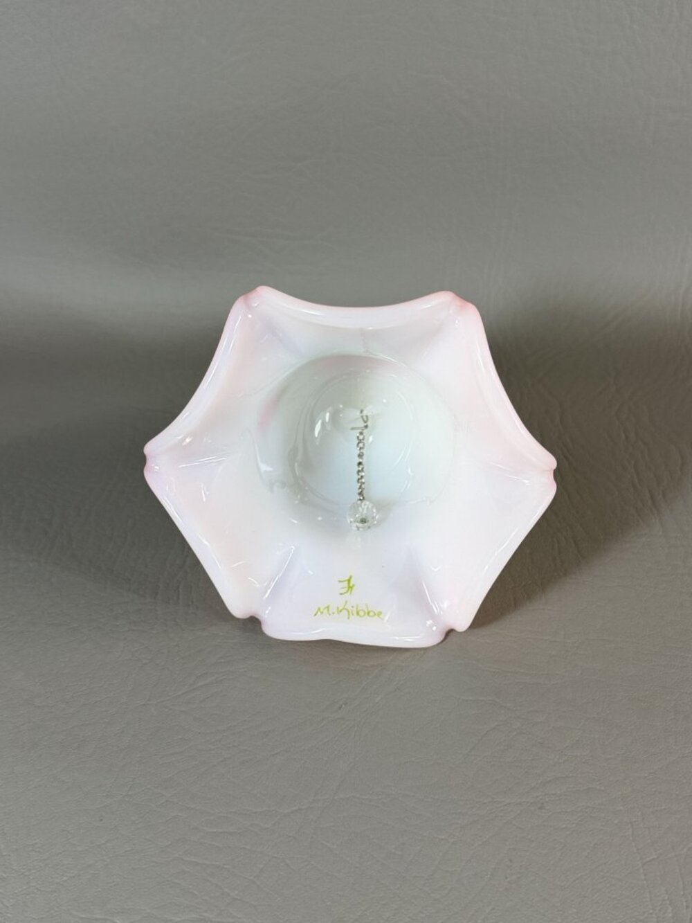 Vintage Fenton Art Glass Bell Hand-Painted Floral Signed M. Kibbe Satin Pink - Picture 15 of 16